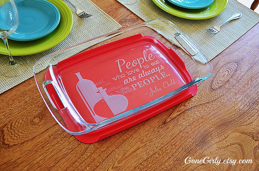 Julia Child Quote Engraved 9x13 Casserole Dish with Red Lid – “People Who Love to Eat” Bakeware Gift
