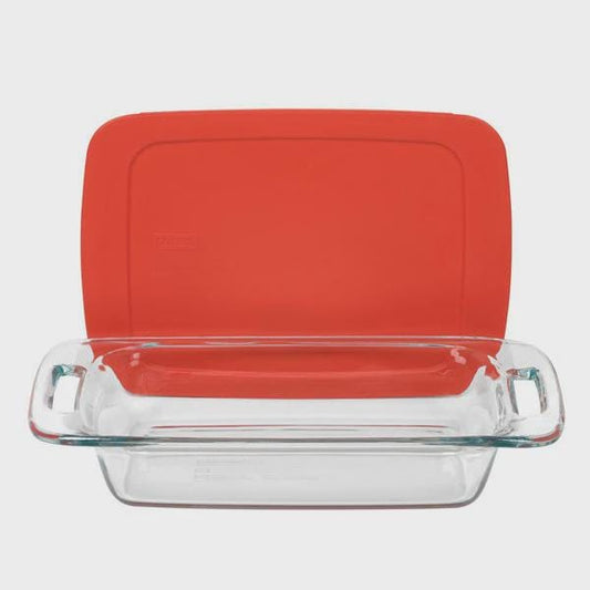 Chevron Pattern Engraved 7x11 Casserole Dish β Modern Personalized Bakeware with Optional Lid