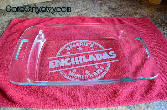 World’s Best Engraved 9x13 Casserole Dish with Red Lid – Personalized Name and Recipe Bakeware Gift