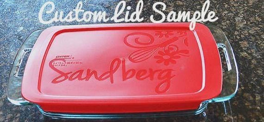 Let’s Eat Mom – Let’s Eat, Mom – Punctuation Saves Lives Engraved 7x11 Casserole Dish – Funny Grammar Gift