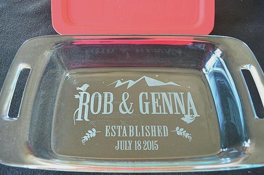 Nature Design Engraved 7x11 Casserole Dish – Personalized with Names and Established Date