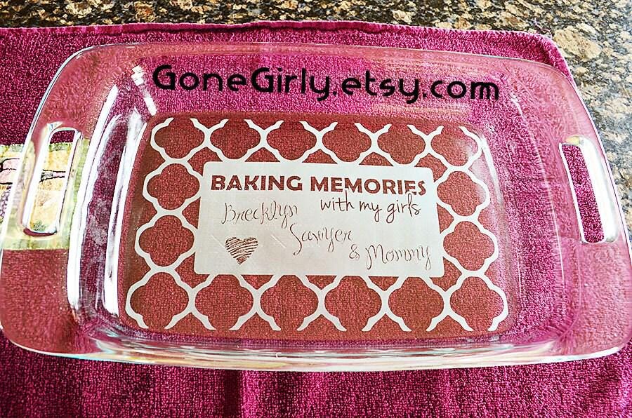 Baking Memories Engraved 9x13 Casserole Dish with Red Lid – Personalized Names and Custom Design Bakeware