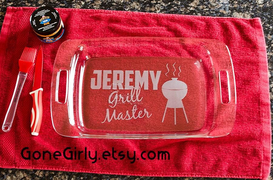 Grill Master Engraved 9x13 Casserole Dish with Red Lid – Personalized Father’s Day or BBQ Gift for Him