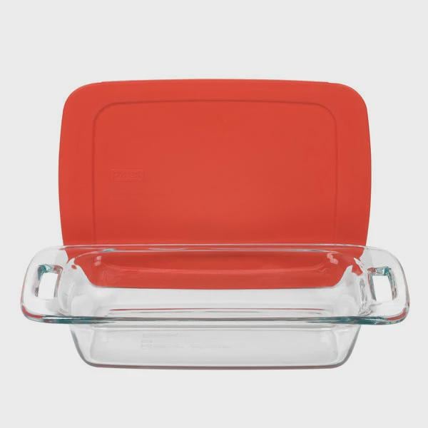 Pineapple Upside Down Cake Engraved 9x13 Casserole Dish with Red Lid – Personalized Bakeware Gift