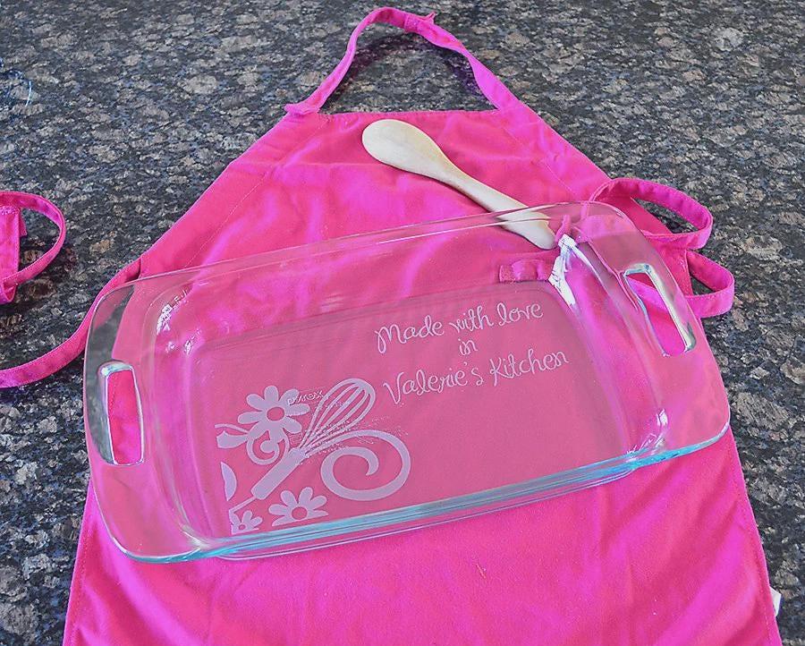 Floral Whisk Engraved 9x13 Casserole Dish with Red Lid – Personalized Kitchen Gift for Mom or Grandma