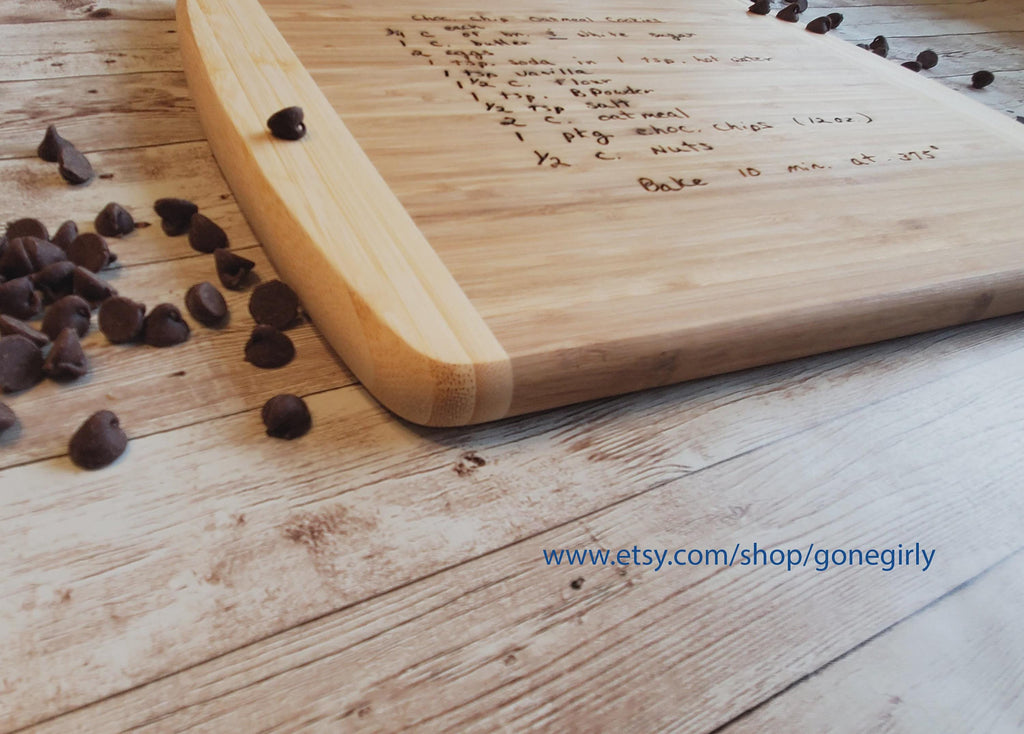 Handwritten Recipe Cutting Board – Personalized Bamboo Board Keepsake – Custom Engraved Family Recipe Gift – Memorial Kitchen Gift