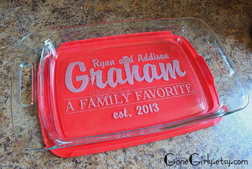 Last Name and Established Date Engraved 9x13 Casserole Dish with Red Lid – Personalized Wedding Gift
