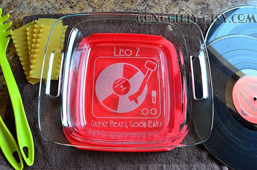 Turntable DJ 8x8 Engraved Casserole Dish – “Great Beats, Good Eats” – Music Lover or DJ Gift with Optional Engraved Lid