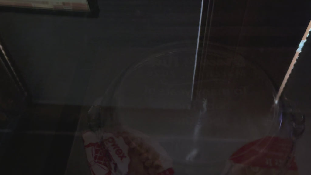 Engraved Pyrex Pie Plate - "Made With Love" Mason Jar Design